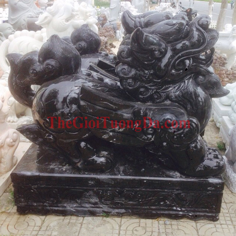 Black Marble Pixiu Statue