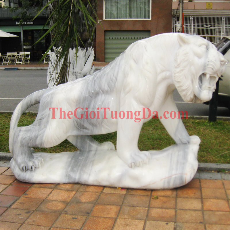 The White Tiger Statue