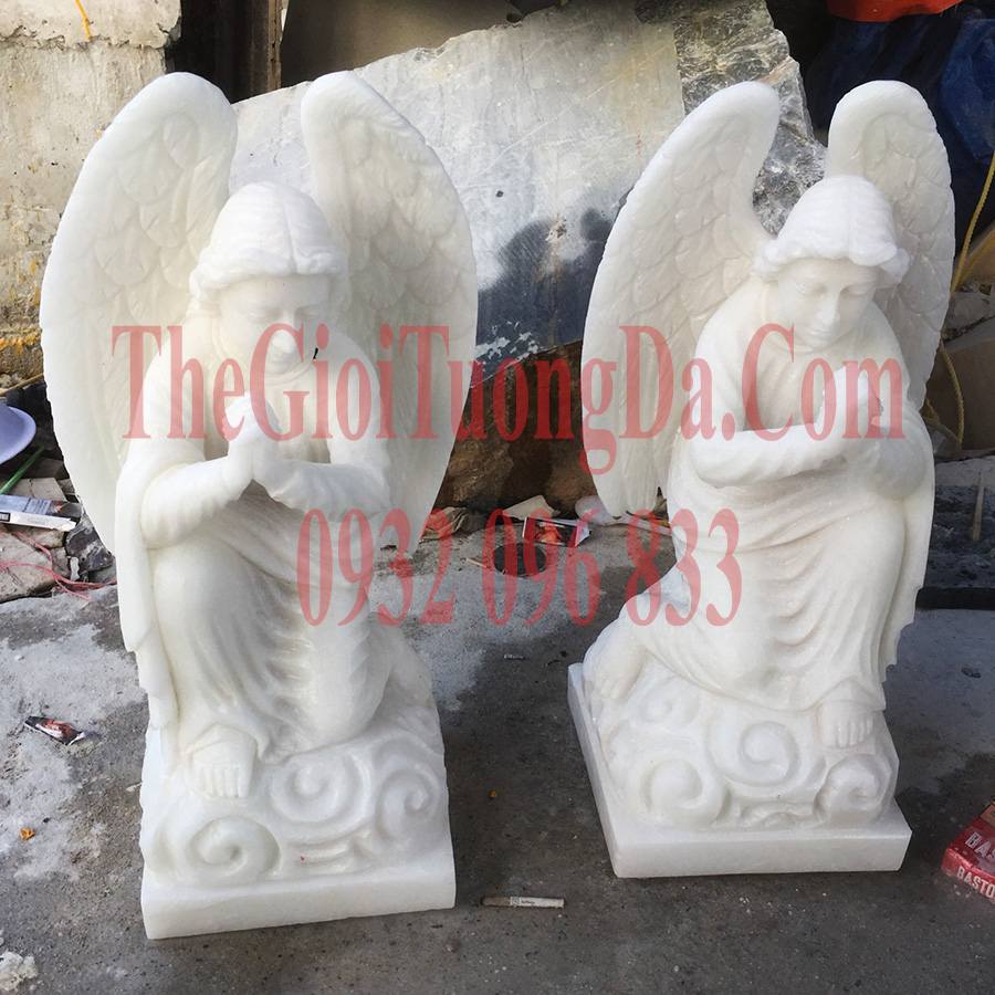 The Kneeling Angel Statue