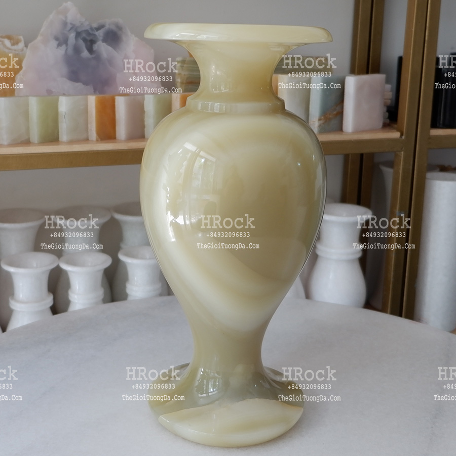 The Light Green Onyx Vase
