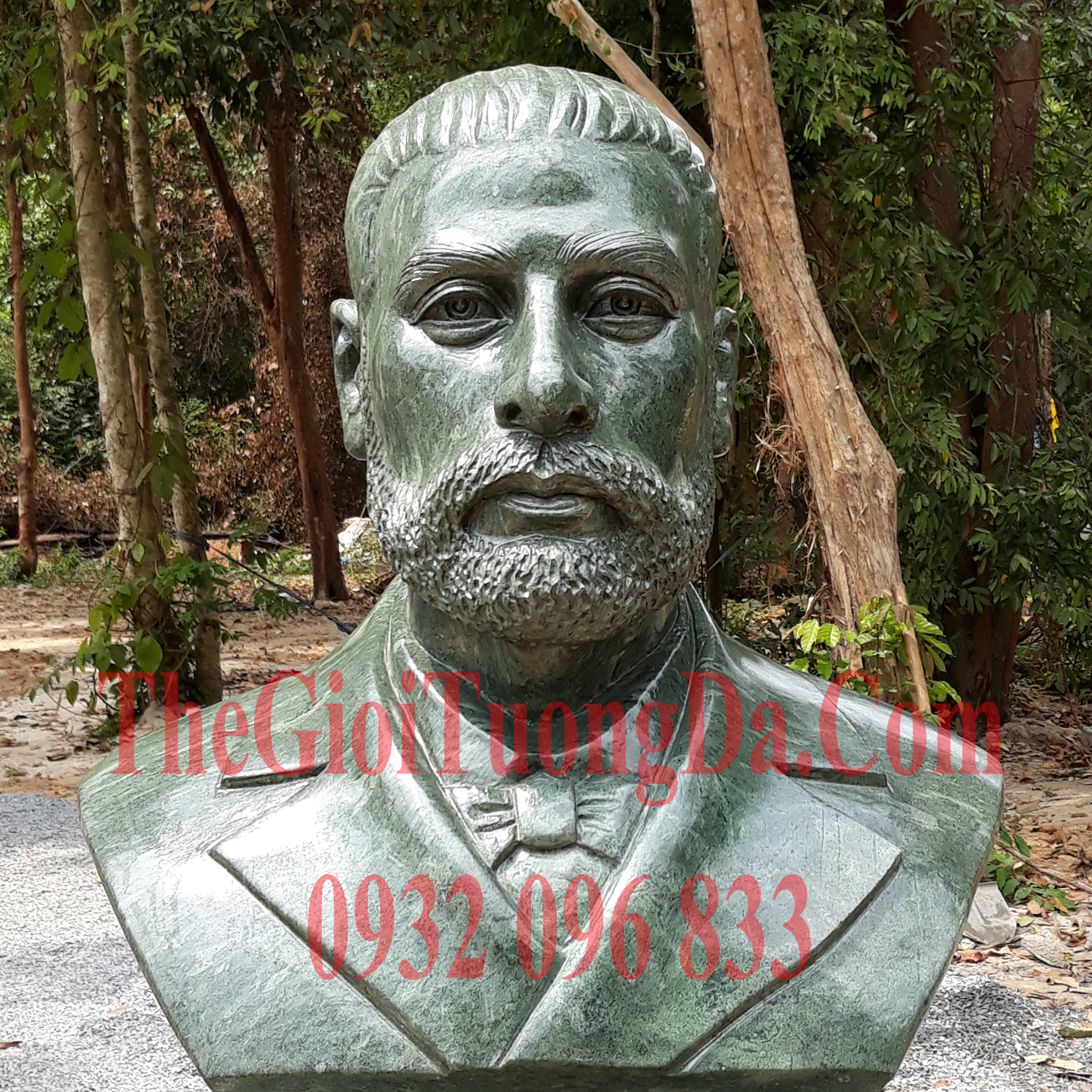 Alexandre Yersin Portrait Statue